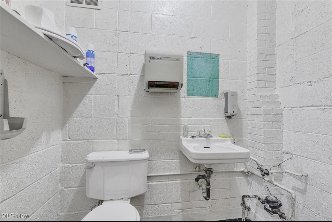 Euclid Lawn - Commercial Sale