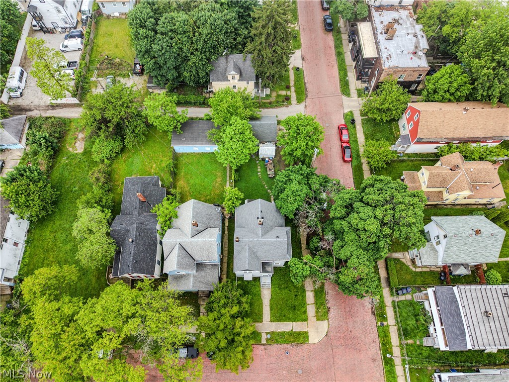 2102 W 96th Street