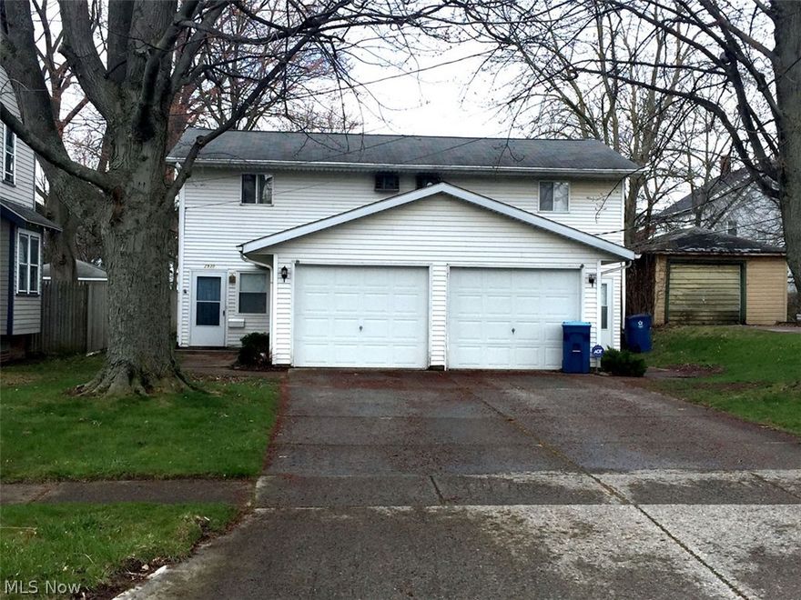 Very nice 2 bedroom town-house type apartment.  Downstairs feature a very large kitchen with plenty of cupboards, big walk-in pantry, dishwasher, disposal, range, refrigerator.  The eating area is very large.  There is a rear door that leads to a nice patio, big wooded back yard.  Upstairs is a huge master bedroom that easily accommodates king-sized furniture. There are two large closets in the master.  The second bedroom is also a nice size bedroom and has its own large closet.  Comfortable bath with tub and shower over the tub. Garage with extra storage closet. Heating is very efficient radiant heat and there is air conditioning. Great location just a block from Central Park which has walking/exercise trail, wet area for kids, play ground, basket ball. Call and see today.