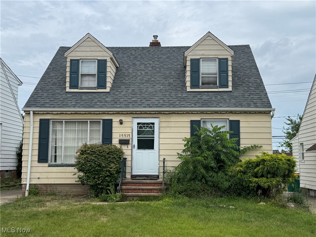 This charming 1.5-story Cape Cod home, built in 1953 at 15515 Edgewood Ave in Maple Heights, OH, offers 3 bedrooms, 1 bathroom, with 1,508 sq ft of living space on a 4,600 sq ft lot, featuring a partially finished basement with laundry, a detached 1-car garage, and a welcoming front porch. The interior boasts a functional layout with two first-floor bedrooms, a second-level primary bedroom, and a kitchen with luxury vinyl tile flooring, while the exterior features aluminum siding and an asphalt/fiberglass roof. Located in the Maple Heights City School District (including Abraham Lincoln, Rockside/J.F. Kennedy, Barack Obama, Milkovich Middle, and Maple Heights High Schools), the property benefits from proximity to community amenities like playgrounds and parks, public transportation, and major highways, making it an attractive opportunity for investors or traditional buyers.