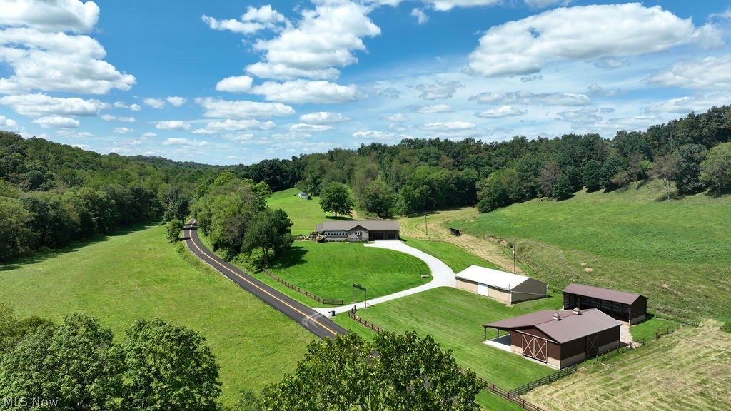 48800 Foxes Bottom Road