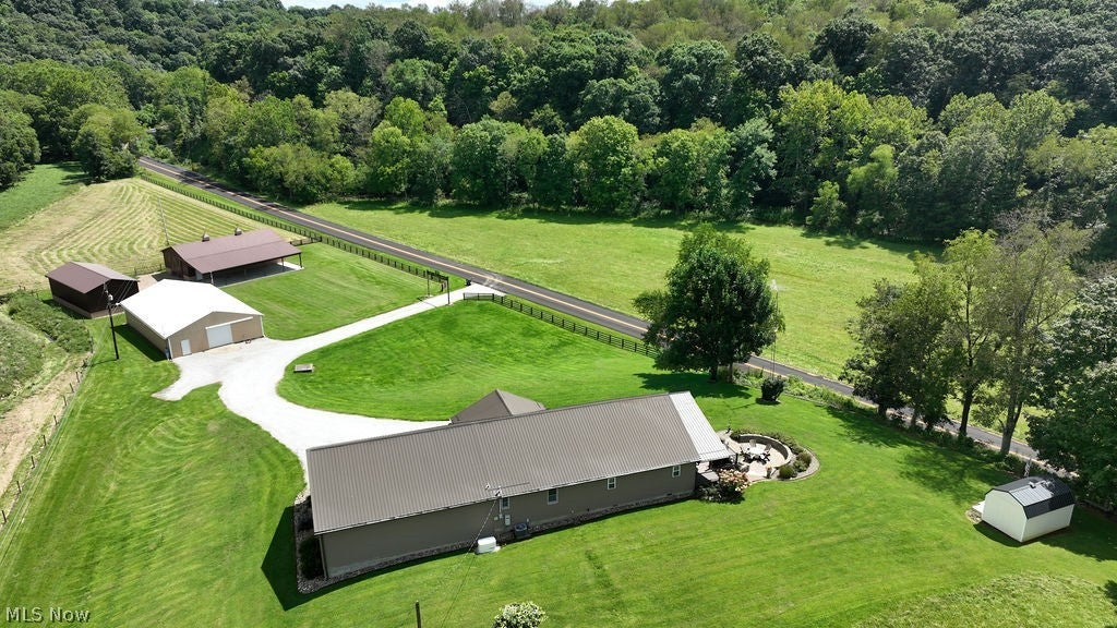 48800 Foxes Bottom Road