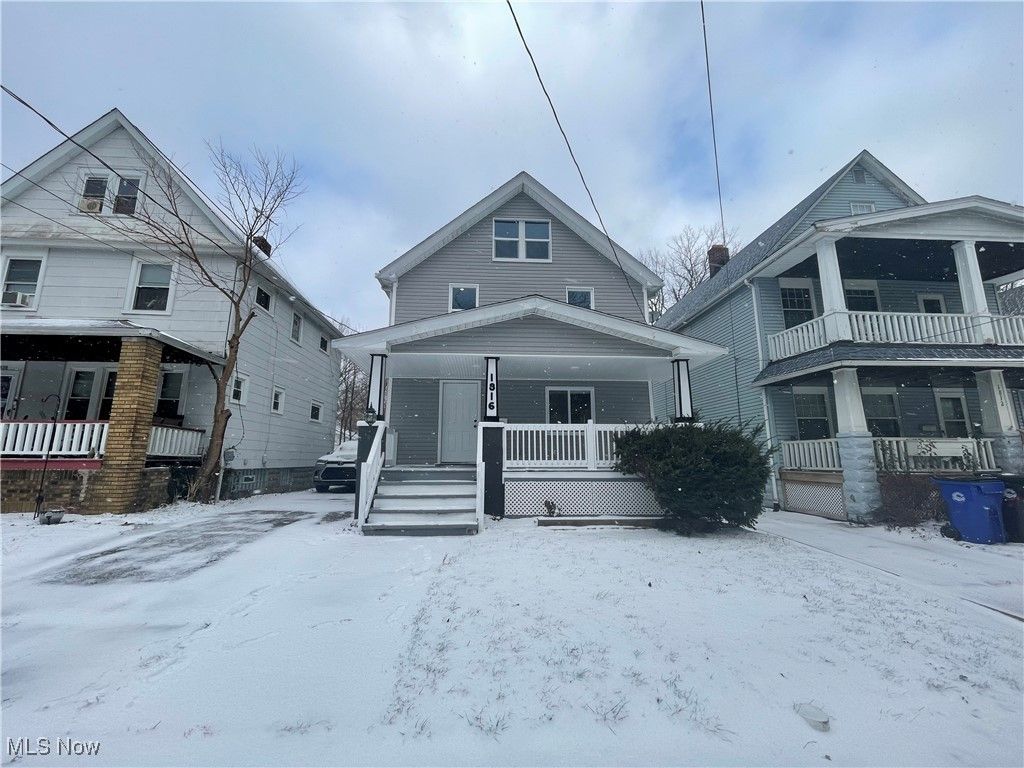 Photo of 1816 Treadway Avenue, Cleveland, OH 44109 (MLS # 5178915)