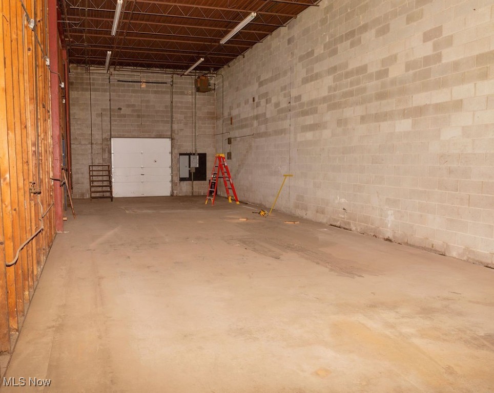 Connecticut Western Reserve - Commercial Sale