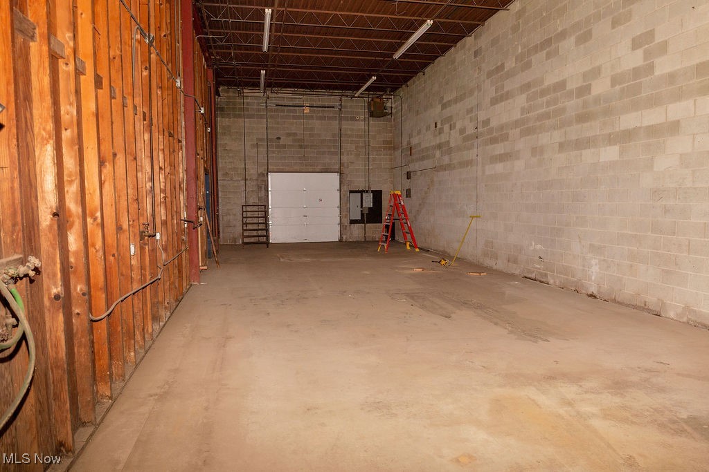 Connecticut Western Reserve - Commercial Sale