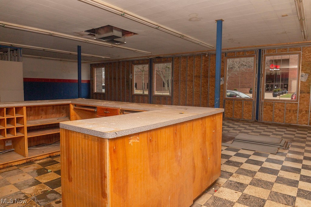 Connecticut Western Reserve - Commercial Sale