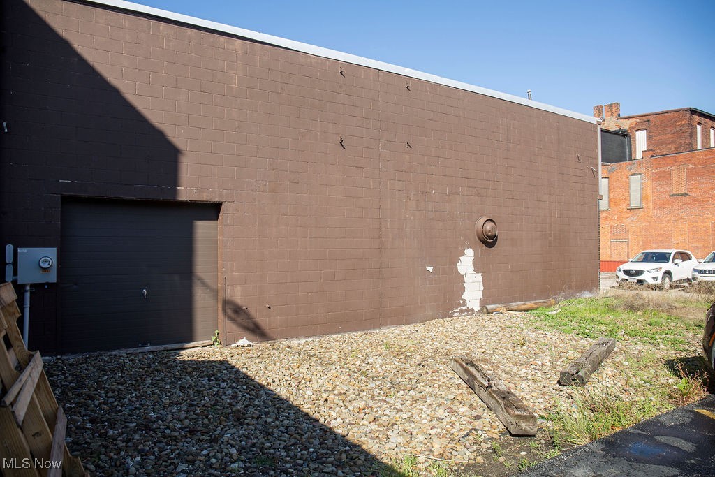 Connecticut Western Reserve - Commercial Sale