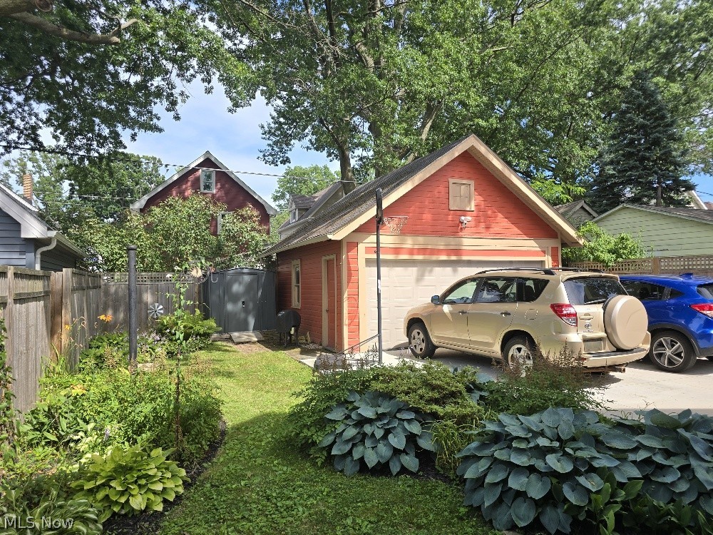 22 Newell 0157 - Residential Income