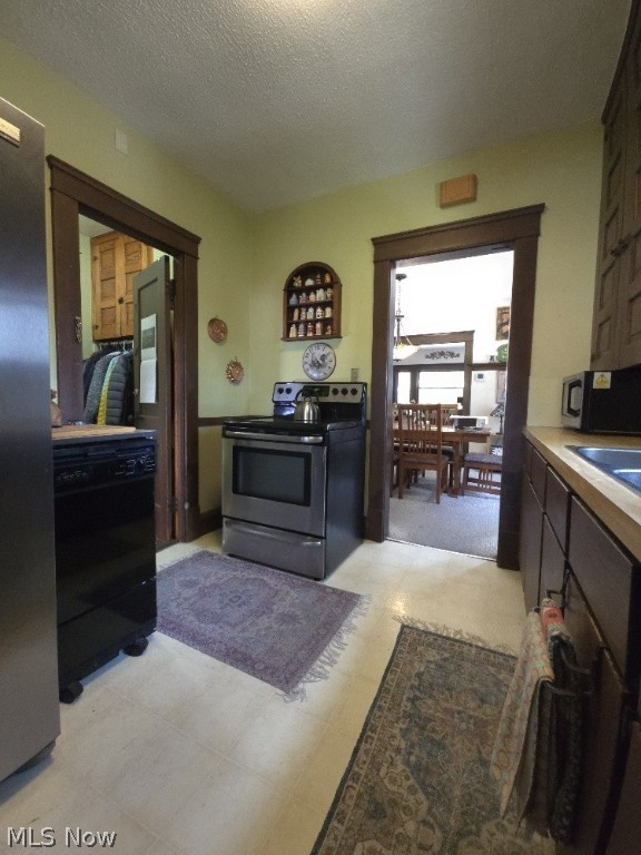 22 Newell 0157 - Residential Income