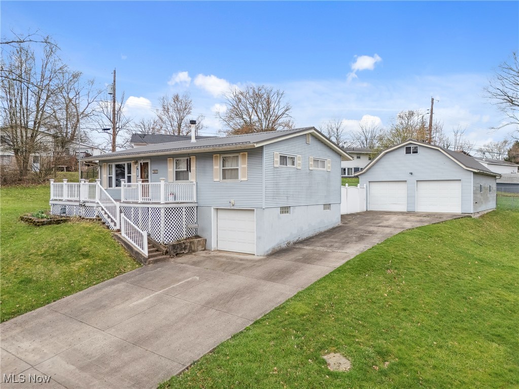 561 Carver Street, Massillon, Ohio image 2