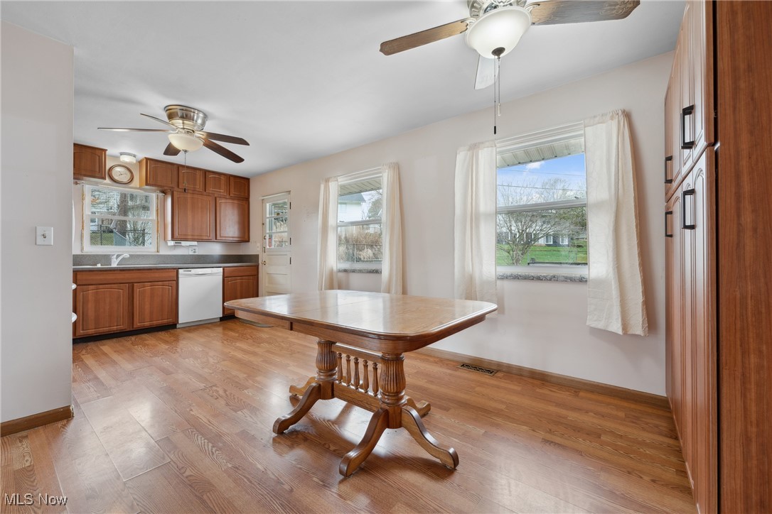 561 Carver Street, Massillon, Ohio image 11