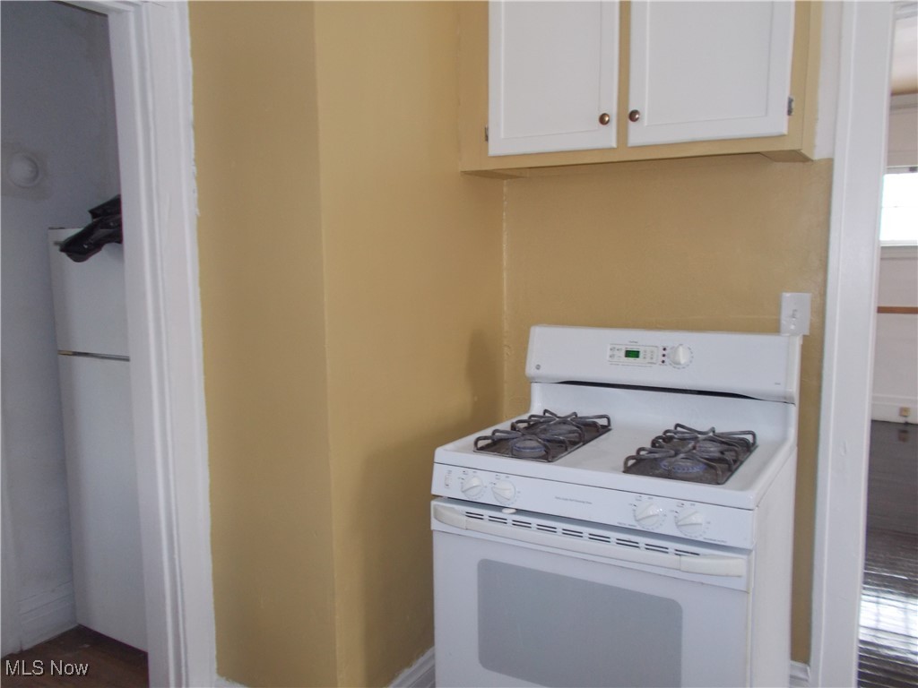 Cleveland Heights Blvd - Residential