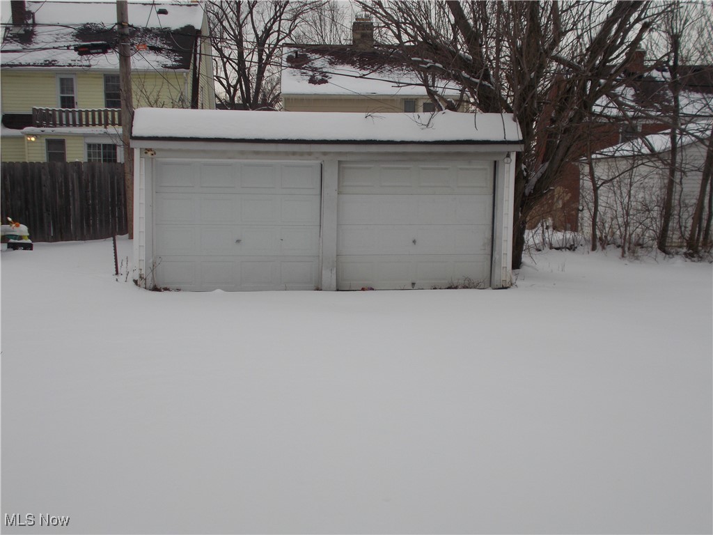 Cleveland Heights Blvd - Residential