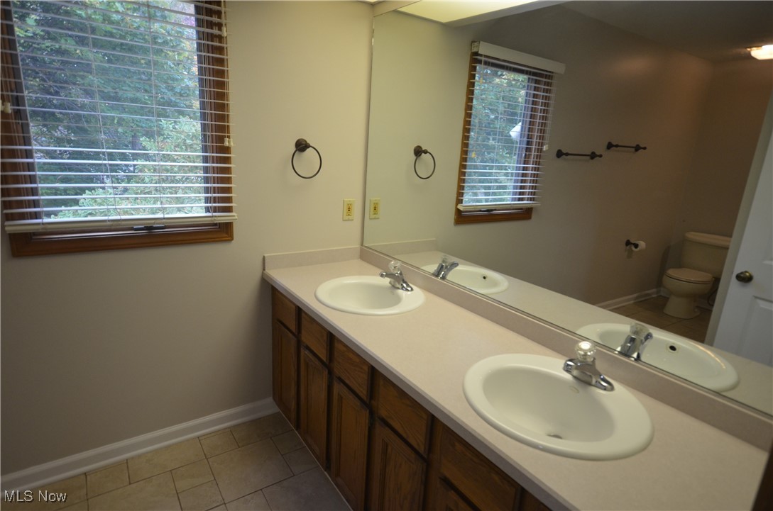 18104 Heritage Trail, Strongsville, Ohio image 41