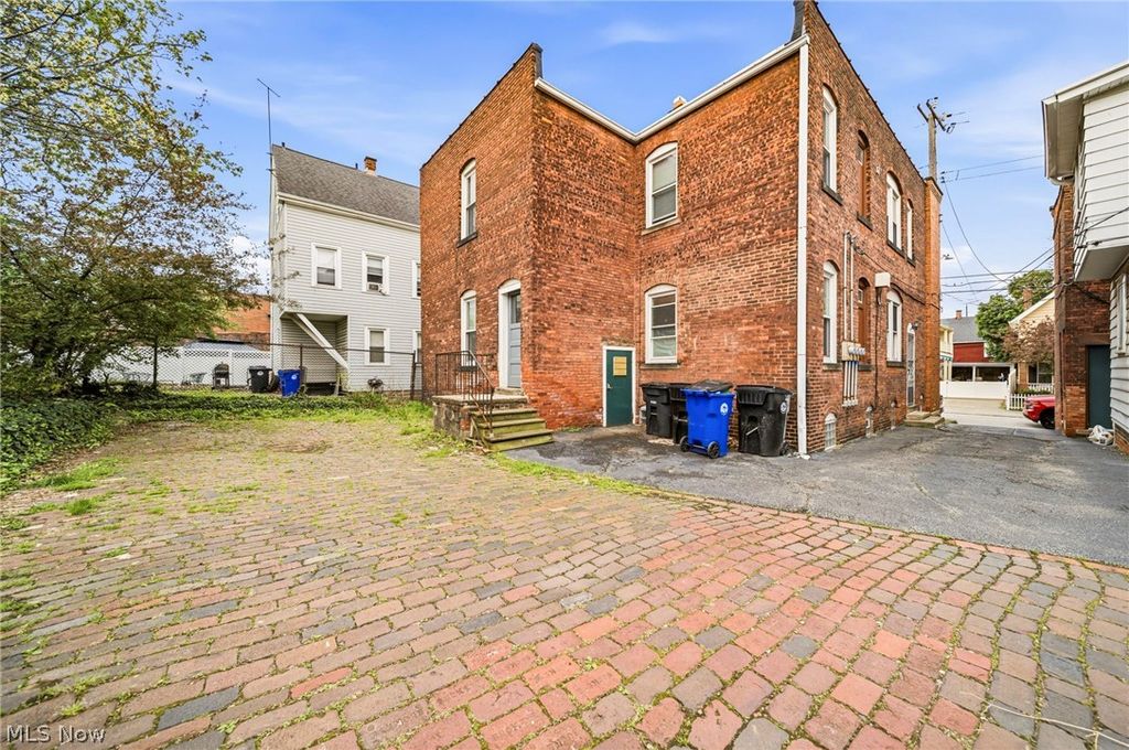 Photo of 1949 Coltman Road, Cleveland, OH 44106 (MLS # 5204909)