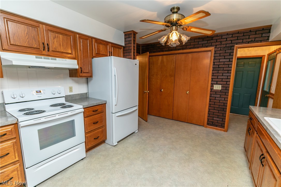 Marian Lake Estates - Residential