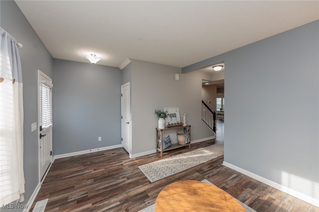 9071 Stonegate Circle, North Ridgeville, Ohio image 3
