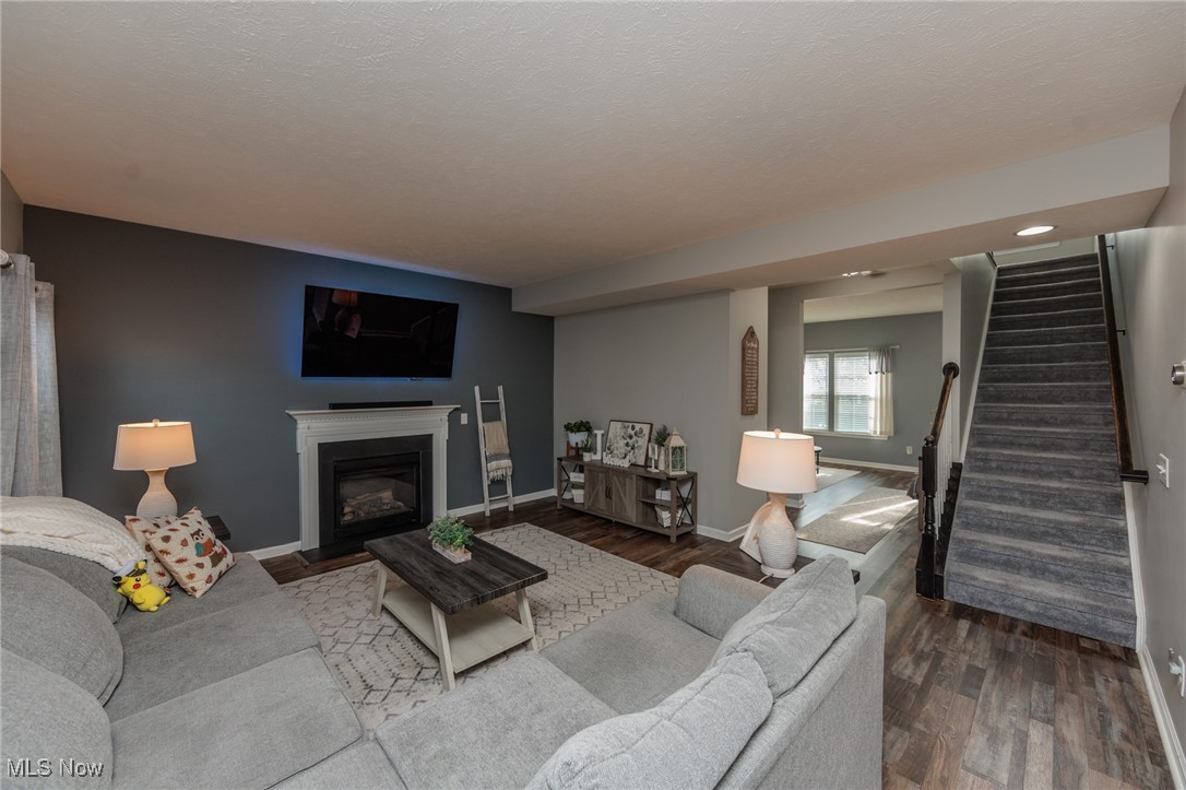 9071 Stonegate Circle, North Ridgeville, Ohio image 7