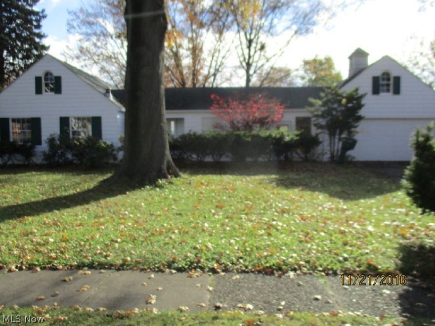 Uniquely designed floor plan in modified cape-style home is ready for your remodel! Tons of space on 3 parcels! Features include 3 bedrooms, 2 baths, basement, and 2-car attached garage in front, 3-car attached garage in back. Ideal for collectors, workshop or storage space! Needs alot of TLC and remodel work, but this will be stunning once complete! Close to shopping, restaurants, schools and beautiful park. All offers must be submitted with pre-approval letter or proof of funds.