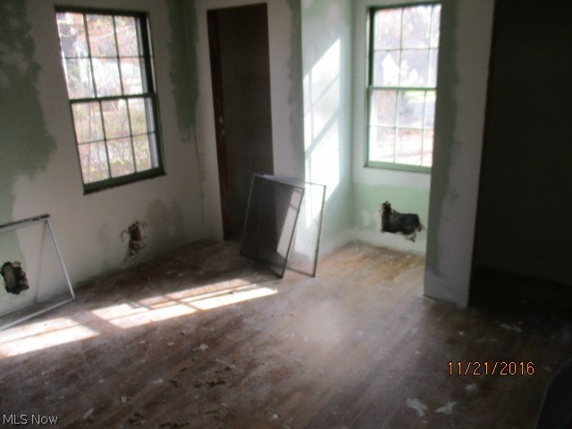 Gorge Falls - Residential