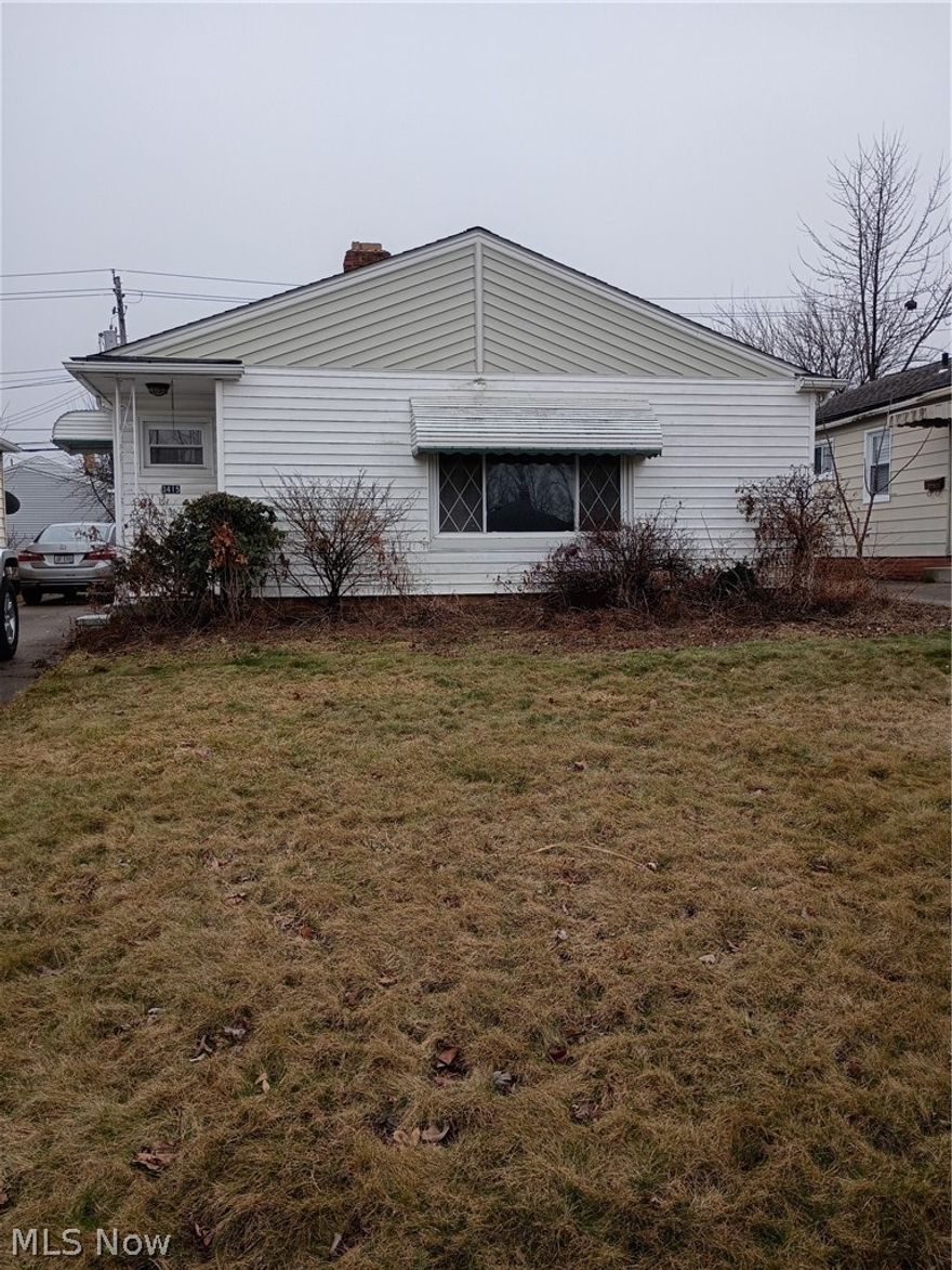 Great two bedroom ranch, some updates, fresh & clean. Large living room with dining room area. Eat in kitchen. central air. Eat in kitchen also has attached laundry area. First floor living at it's best, great neighborhood, close to shops. Newer two car garage and concrete pad, electric in garage with opener and man door for easy access. Hallway attic access for storage with pulldown stairs.
Don't miss this little diamond!