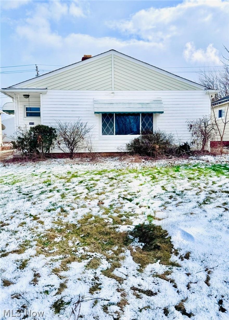 Great two bedroom ranch, some updates, fresh & clean. Large living room with dining room area. Eat in kitchen. central air. Eat in kitchen also has attached laundry area. First floor living at it's best, great neighborhood, close to shops. Newer two car garage and concrete pad, electric in garage with opener and man door for easy access. Hallway attic access for storage with pulldown stairs.
Don't miss this little diamond!