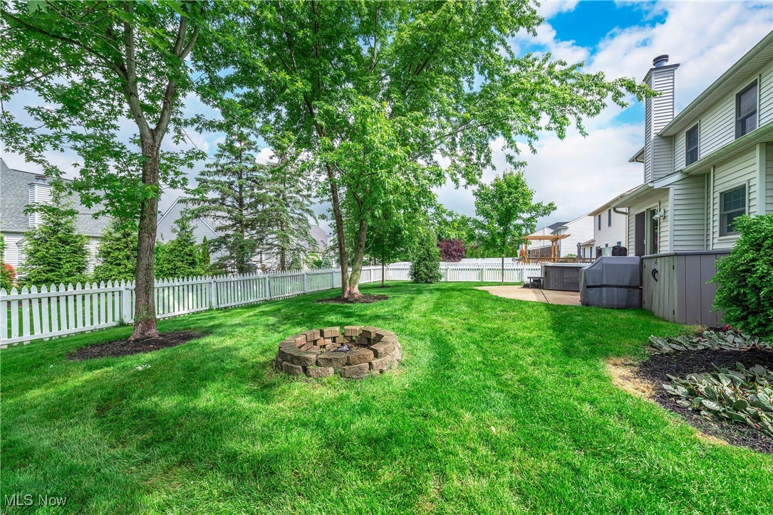 8373 Forest View Drive, Olmsted Falls, Ohio image 11