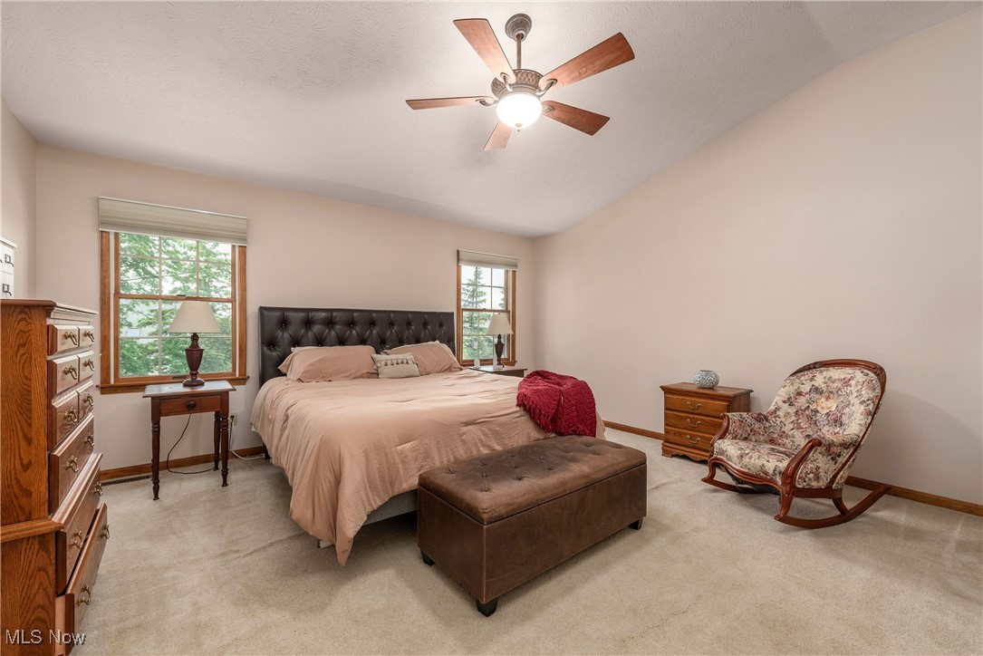 8373 Forest View Drive, Olmsted Falls, Ohio image 35