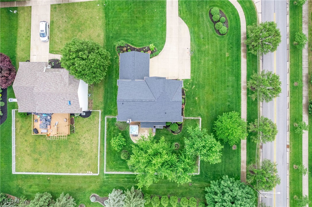 8373 Forest View Drive, Olmsted Falls, Ohio image 13