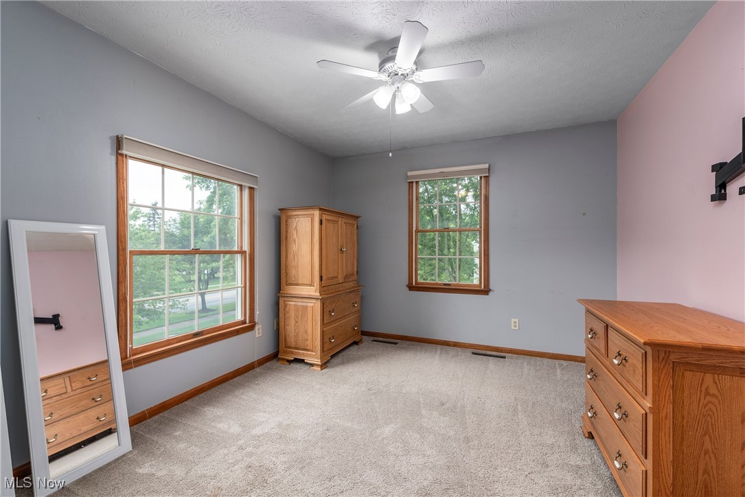 8373 Forest View Drive, Olmsted Falls, Ohio image 43
