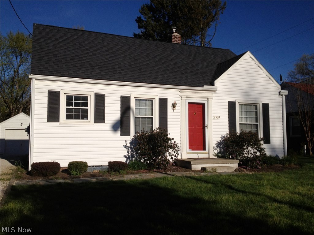 Charming Cape in the West Akron/Wallhaven area! 3 bedroom 1 bath single family home with a nice deep lot and 1 car garage. Designer colors throughout the home. Fireplace is centerpiece of the living room. Good closet space and room sizes. Convenient to shopping, restaurants and freeway access. A must see! Minimum 24 hour notice to show. Online application, $35 credit/background/income check. Every adult occupant must apply No section 8.