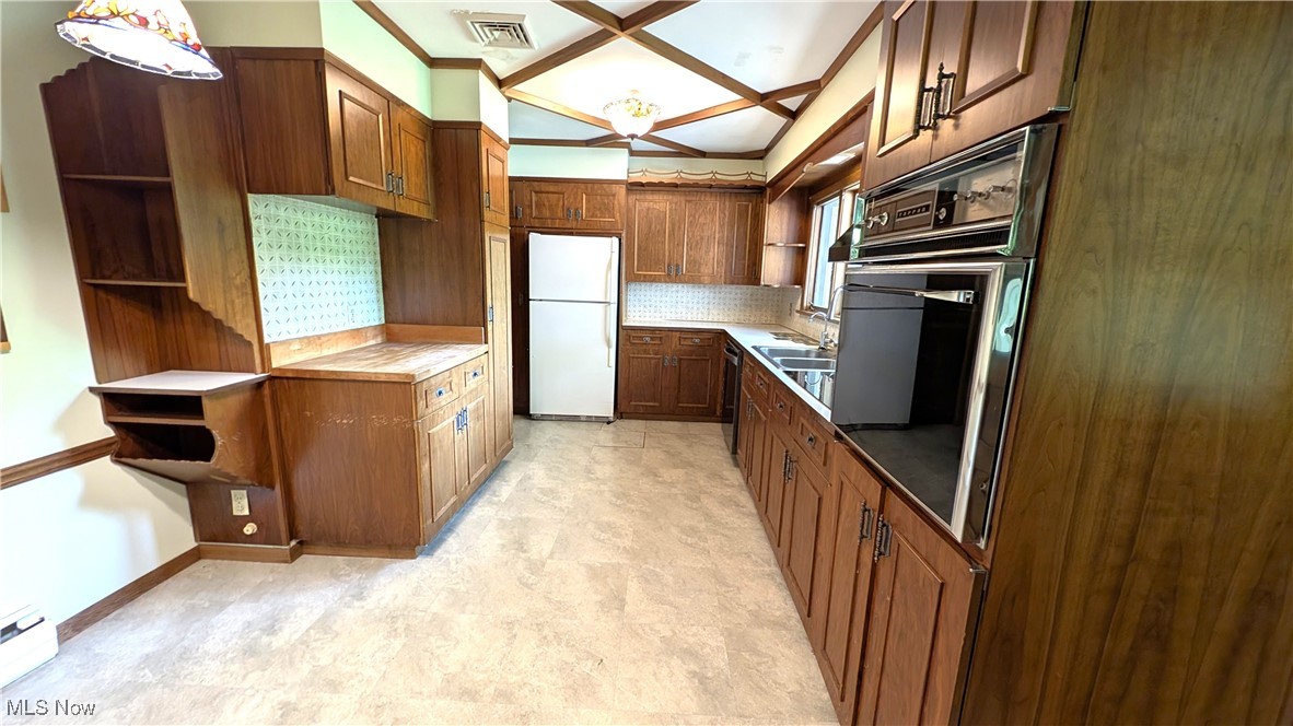 1628 Squaw Court, Girard, Ohio image 9