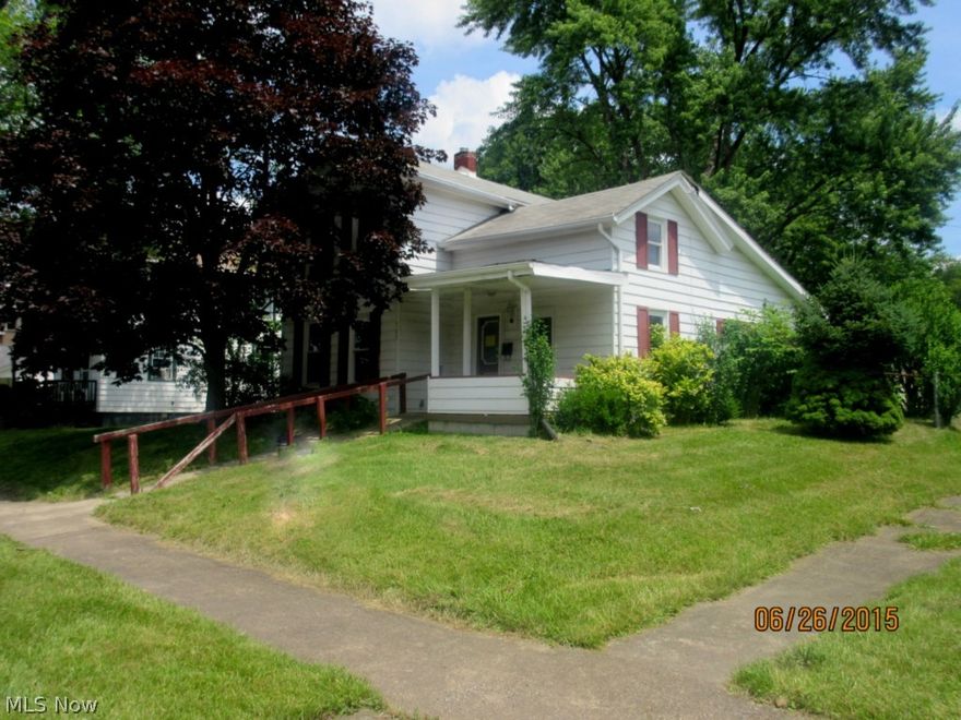 Leak in the roof, electric is off ... This home has potential, located on a corner lot with nice size eat-in kitchen, 2 baths, neutral colors.. some wood floors, deck and an inviting front porch.