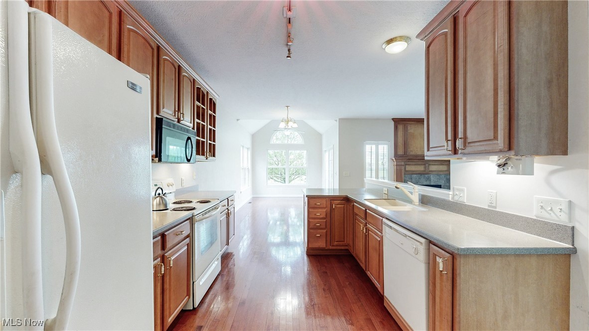 221 Gatwick Grove Circle, Wadsworth, Ohio image 16