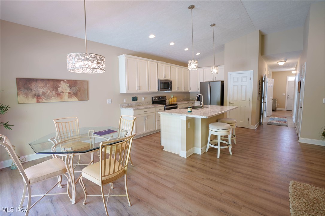 6696 Amber Way, North Ridgeville, Ohio image 6