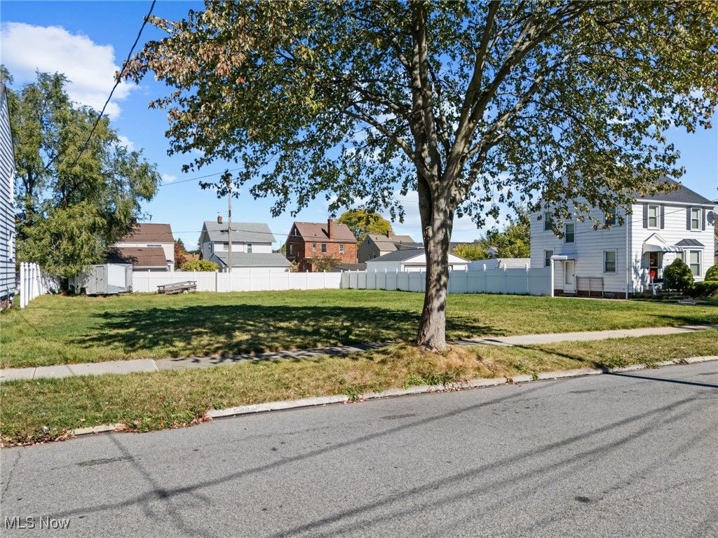 Photo of 6904 Southfield Avenue, Cleveland, OH 44144 (MLS # 5167669)