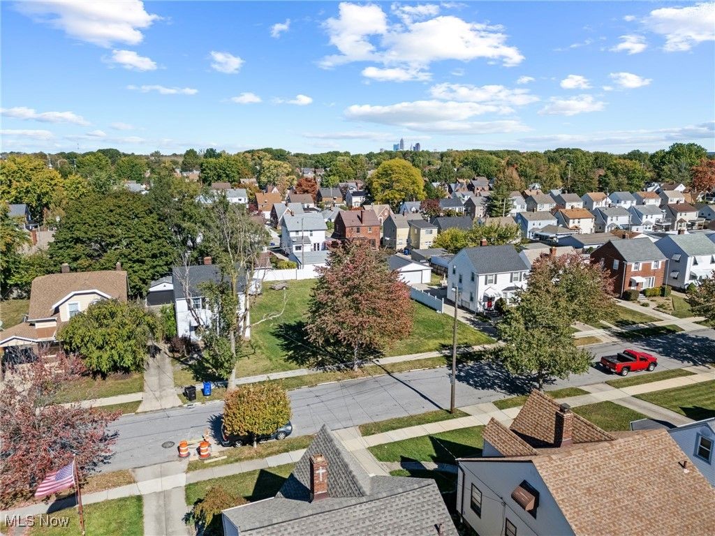 Photo of 6904 Southfield Avenue, Cleveland, OH 44144 (MLS # 5167669)