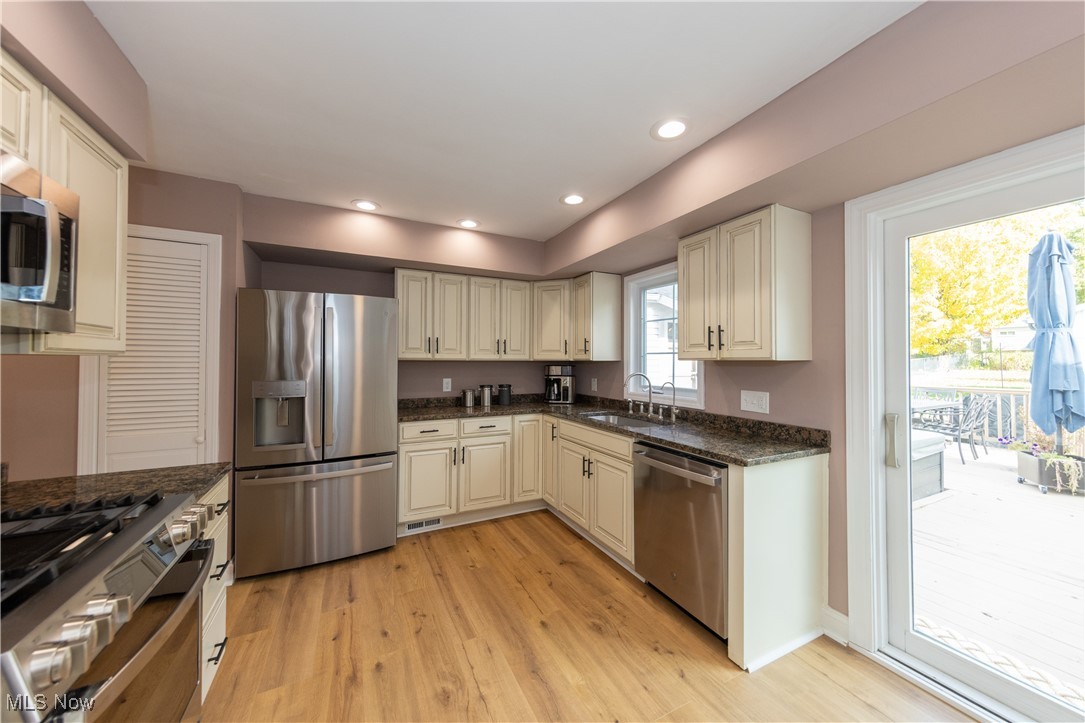 Mayfield Summit - Residential