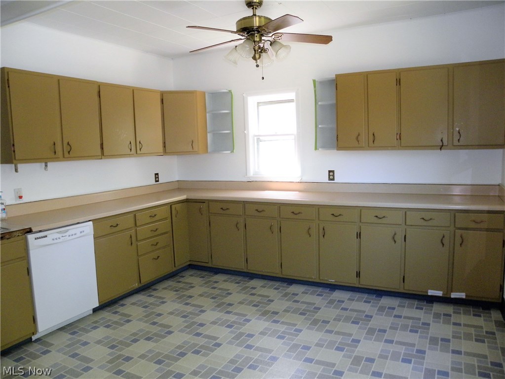 Lakewood Realty Cos Lakewood - Residential