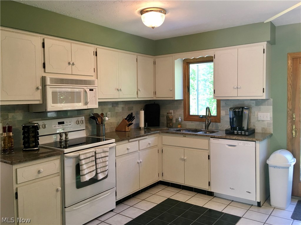 Echo Lake 03 - Residential