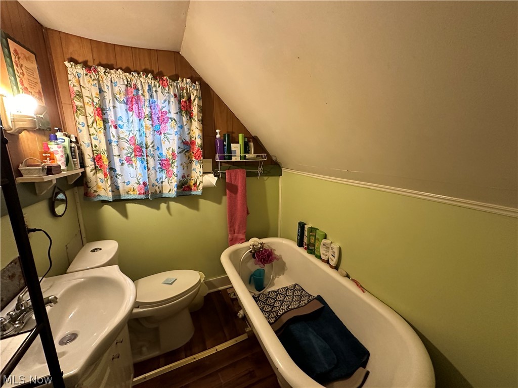 John V Waldecks 1st Add - Residential Income