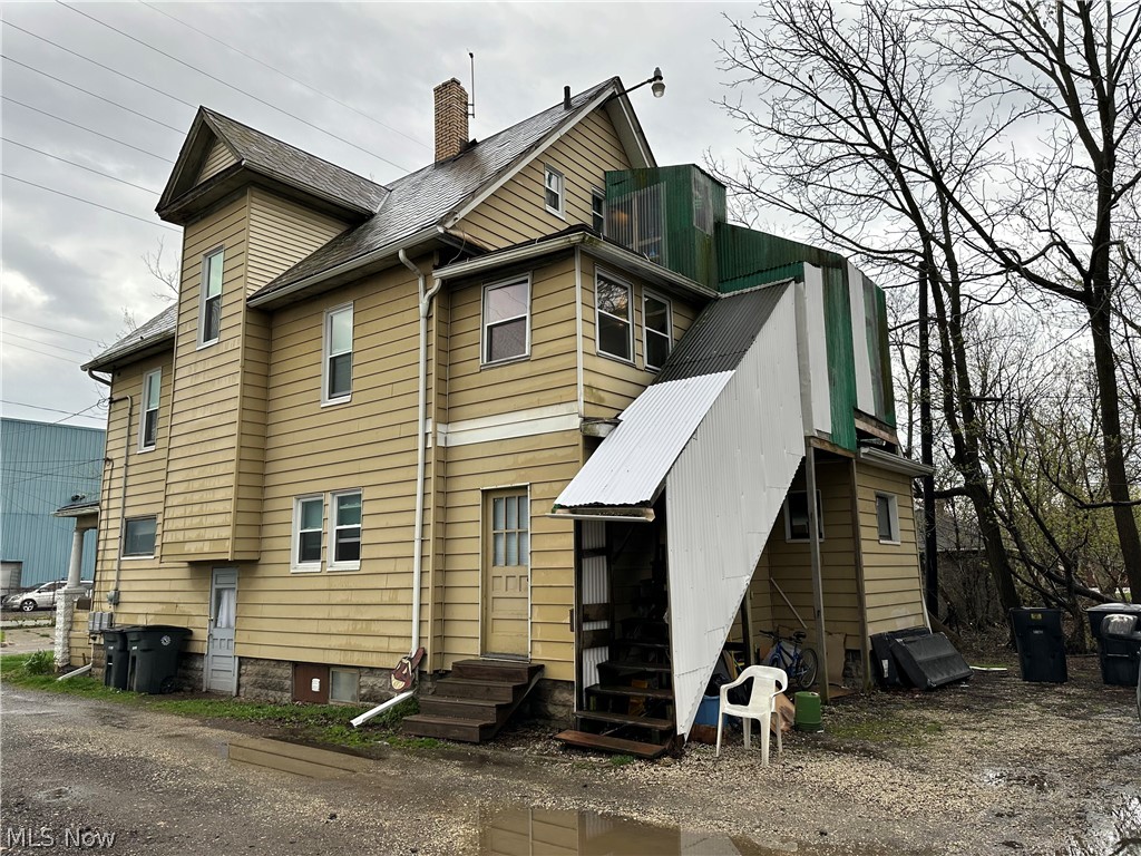 John V Waldecks 1st Add - Residential Income