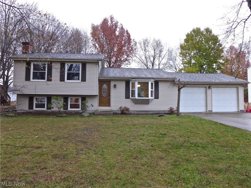 Once you step into this beautifully remodeled and updated house and you will know that you are home, enjoy cooking in your brand new kitchen with new stainless steel appliances open to the dining area, there's plenty of room for the whole family with a two separate living and family rooms (family room has a cozy fireplace) you even enjoy getting up for work in the morning stepping into you brand new bathroom with super sharp ceramic title surround, one of the best things is you'll have extra time you enjoy life because you won't be doing chores around the house and spending your hard earned money or repairs since every thing is already done for you. Too many new items to list....