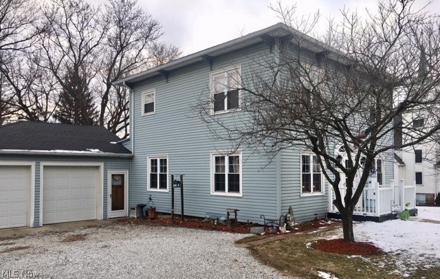 Village/Apple Crk - Residential