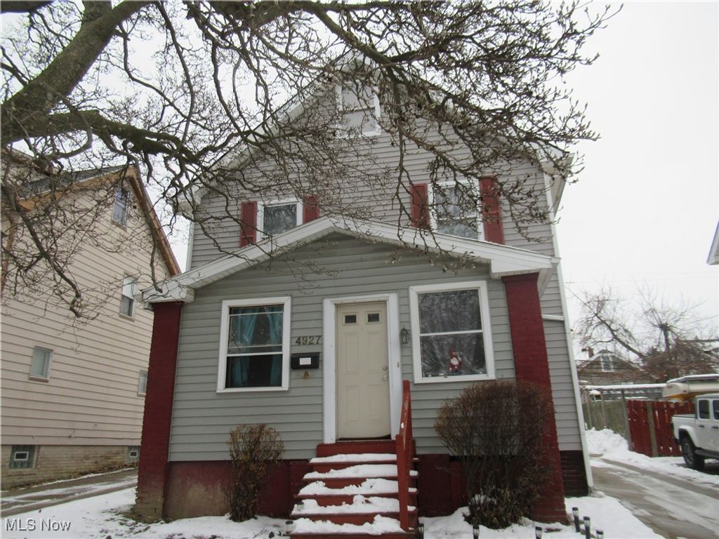 Photo of 4927 E 84 Street, Garfield Heights, OH 44125 (MLS # 5176656)