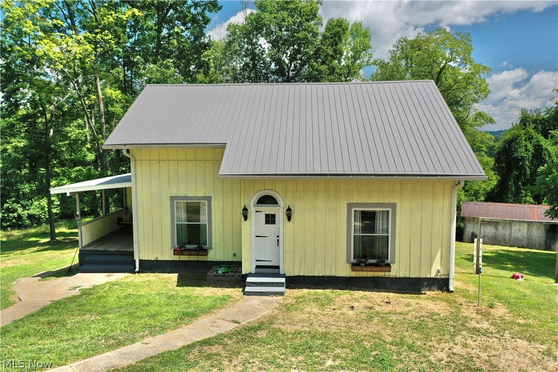 8437 S Calhoun Highway