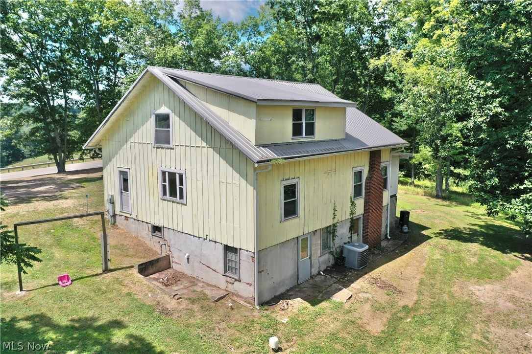 8437 S Calhoun Highway