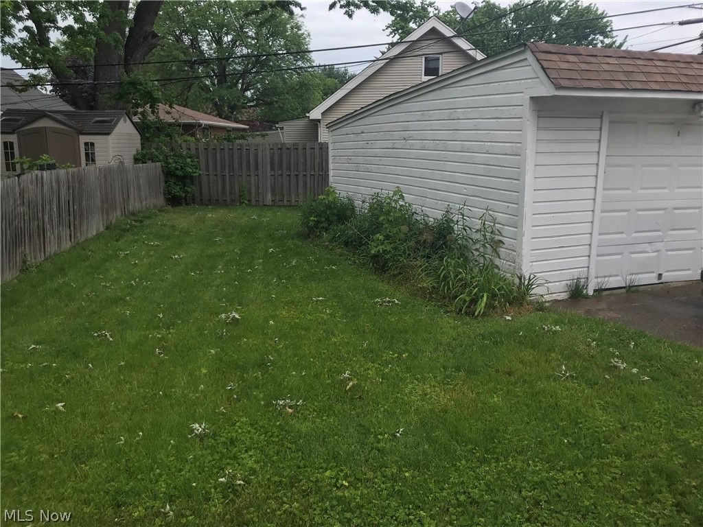 S H Kleinman Realty Cos Clari - Residential