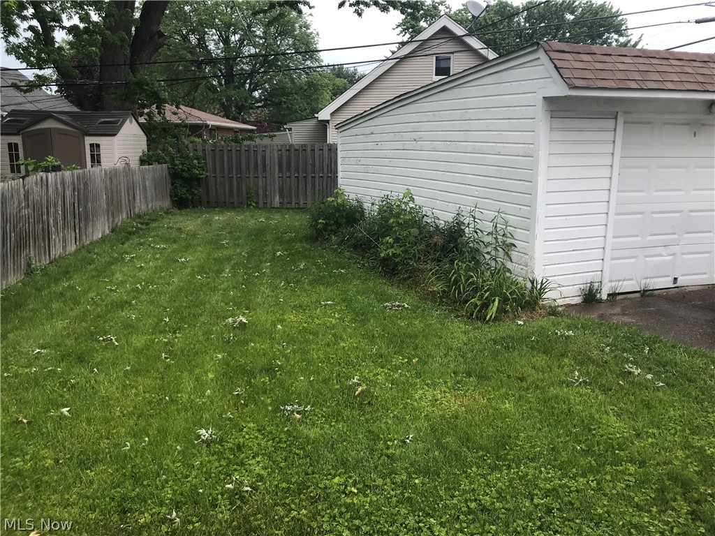 S H Kleinman Realty Cos Clari - Residential