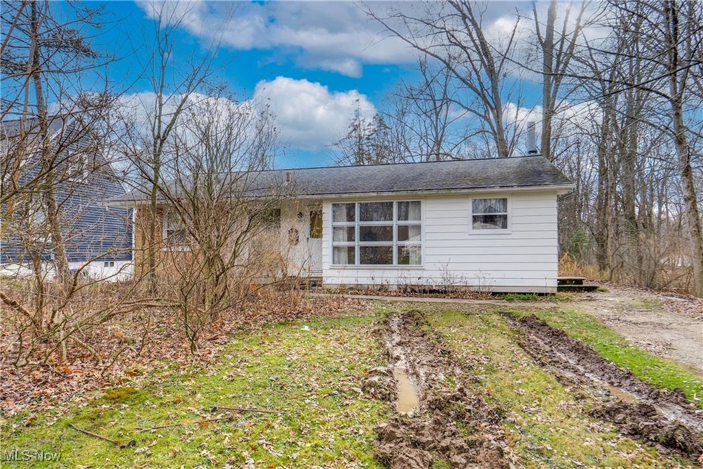 Photo of 1986 Liberty Road, Stow, OH 44224 (MLS # 5180893)